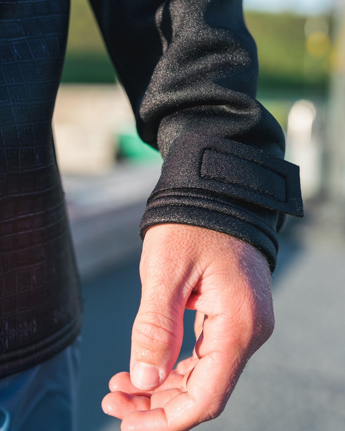 Anorak Pro Neo - Black - lifestyle 2