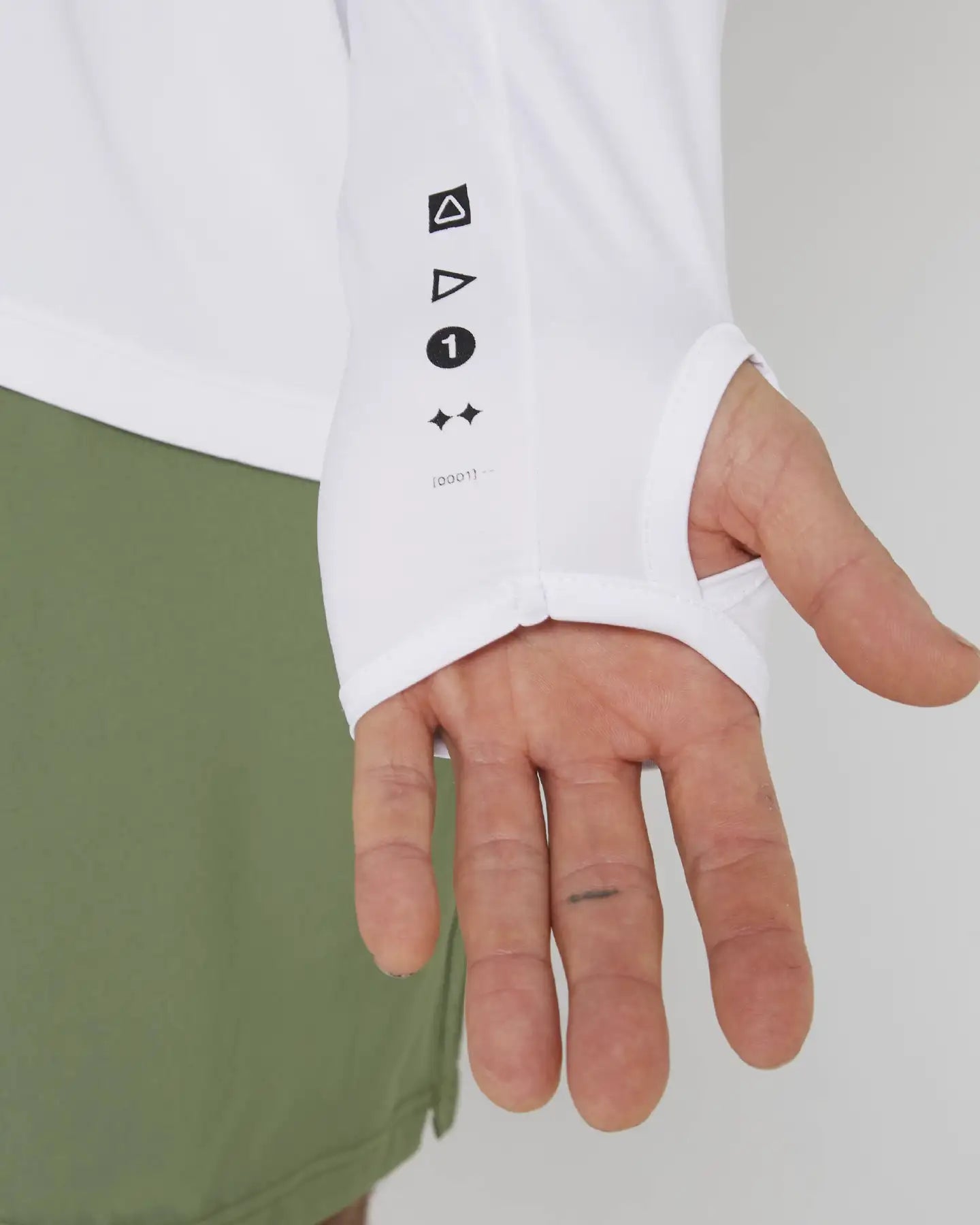 Follow Sun Hood L/S - White 7