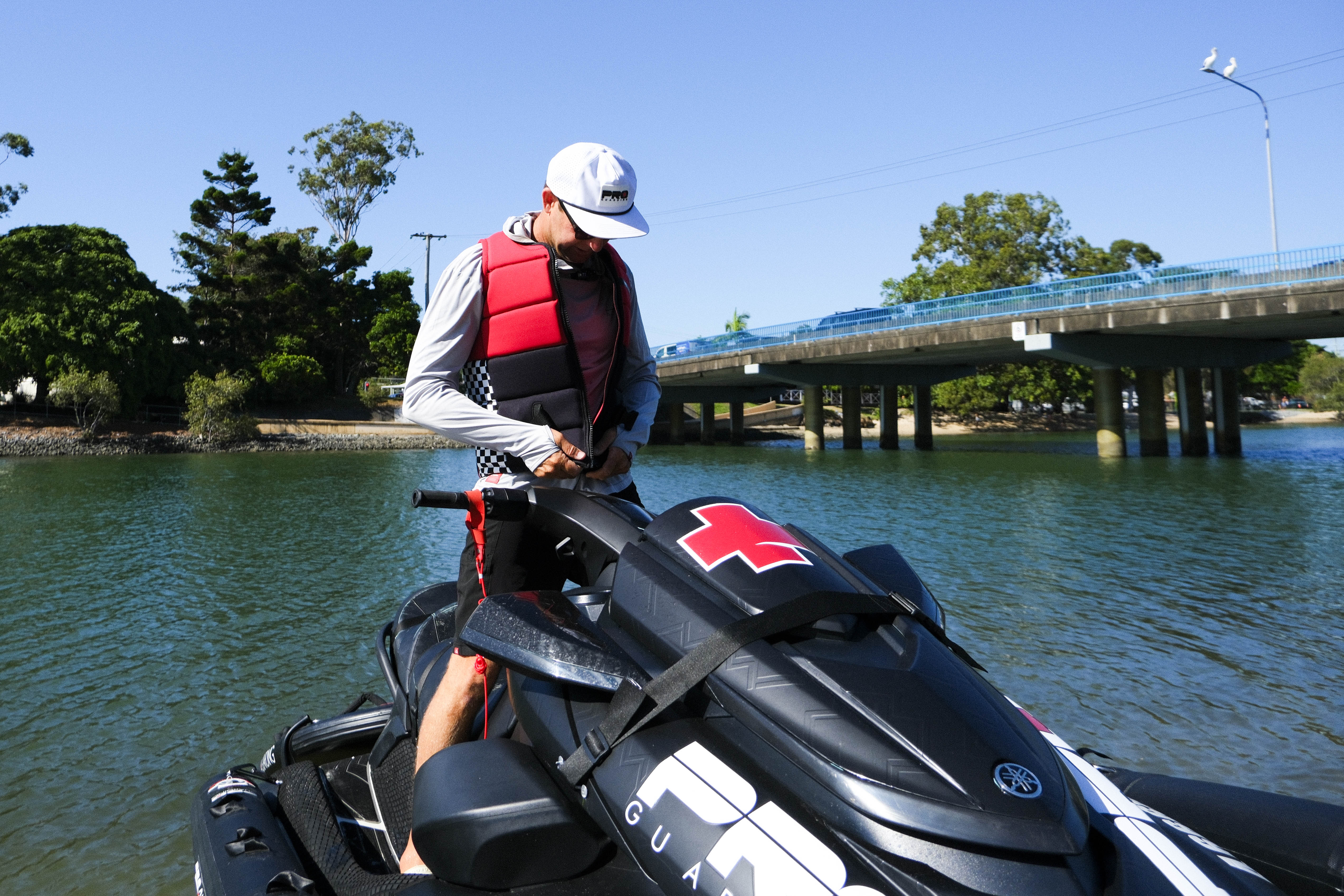 The Pro Guarding x Follow collaboration consists of our UPF 30+  sun protective clothing, welded board shots and Pro Guarding Life Jacket