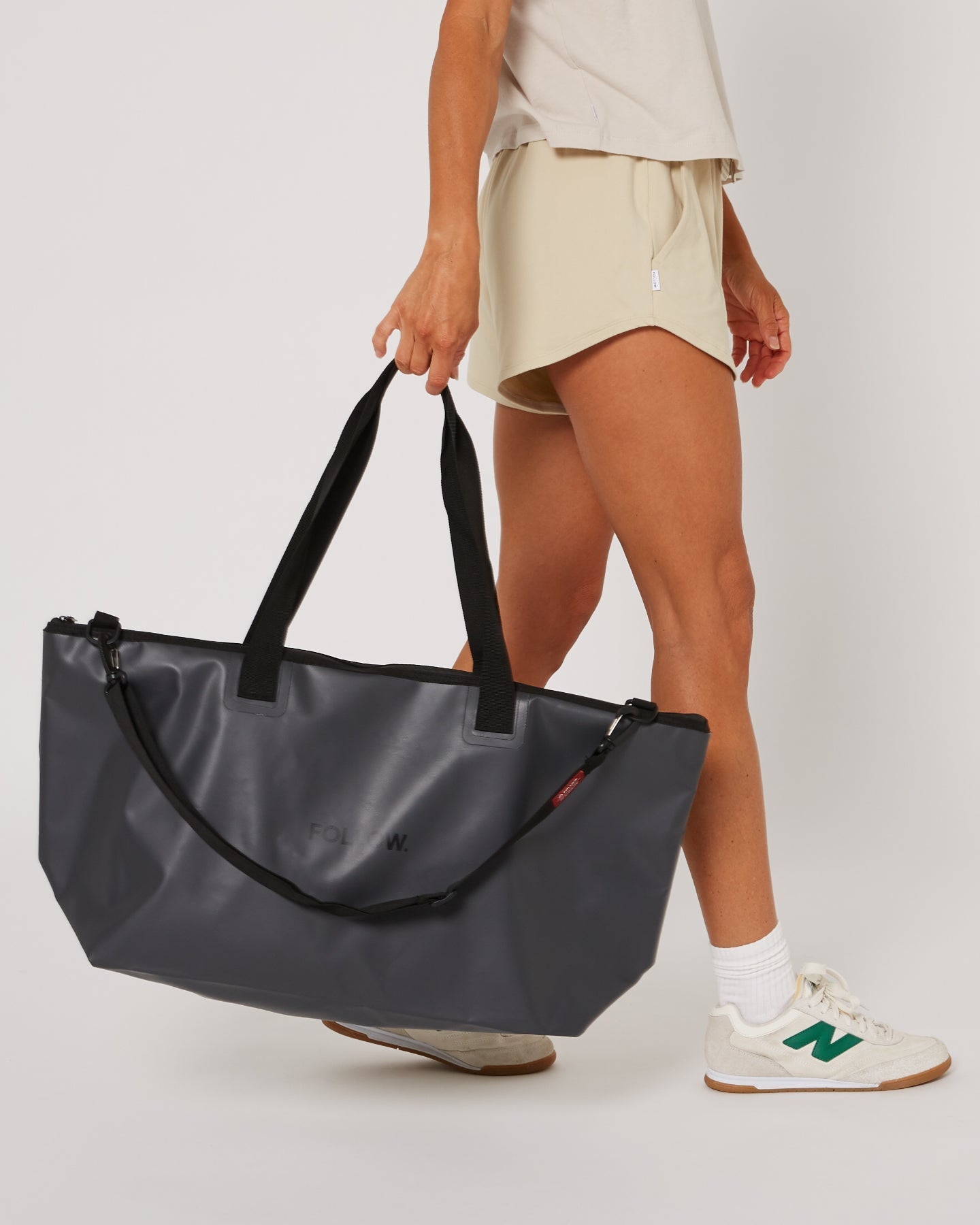 Follow Serena Shorts - Sand 7